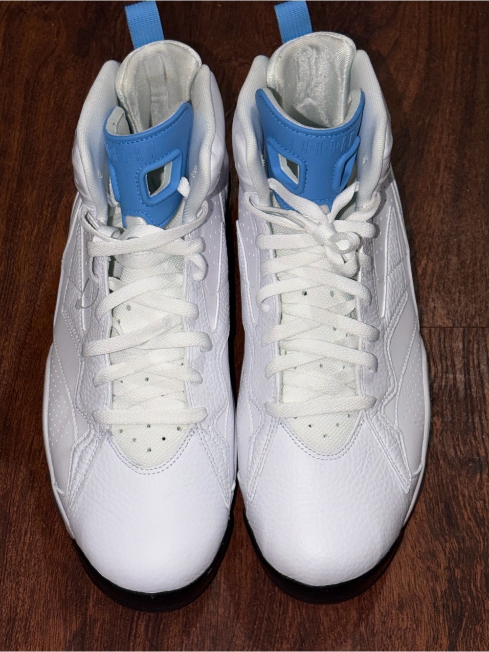 Jordan size 9 - Picture 7 of 16